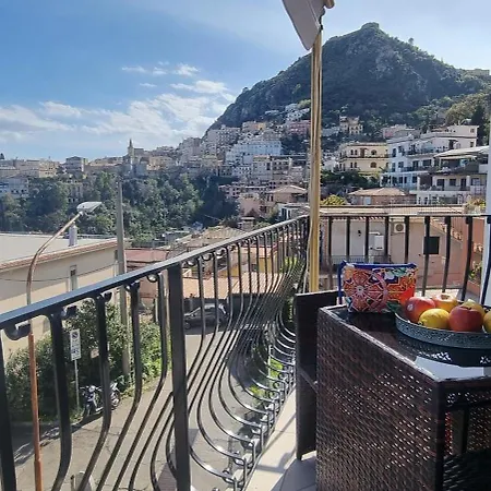 アパートホテル Leda 3*