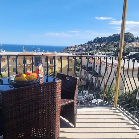 アパートホテル Leda