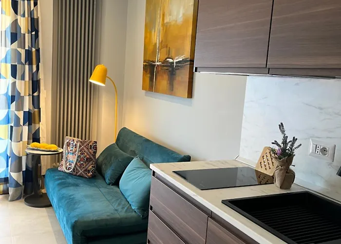 アパートホテル Leda