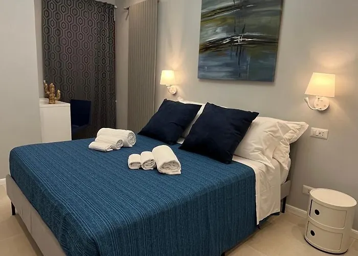 アパートホテル Leda